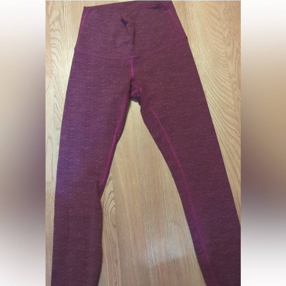 💜 Lululemon Leggings Zig Zag Herringbone Pattern | Plum Purple | Sz 6 💜